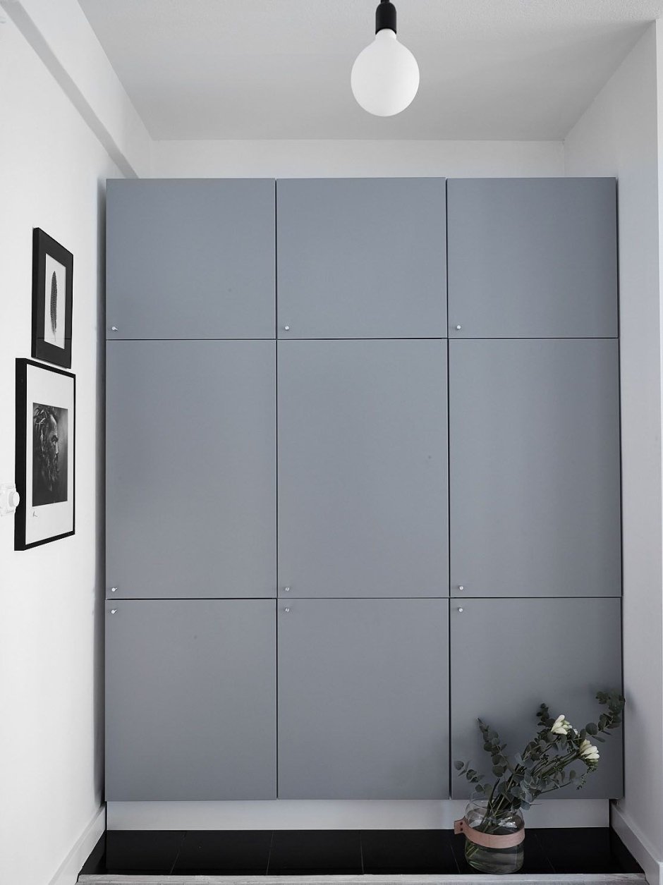 Серо голубой шкаф