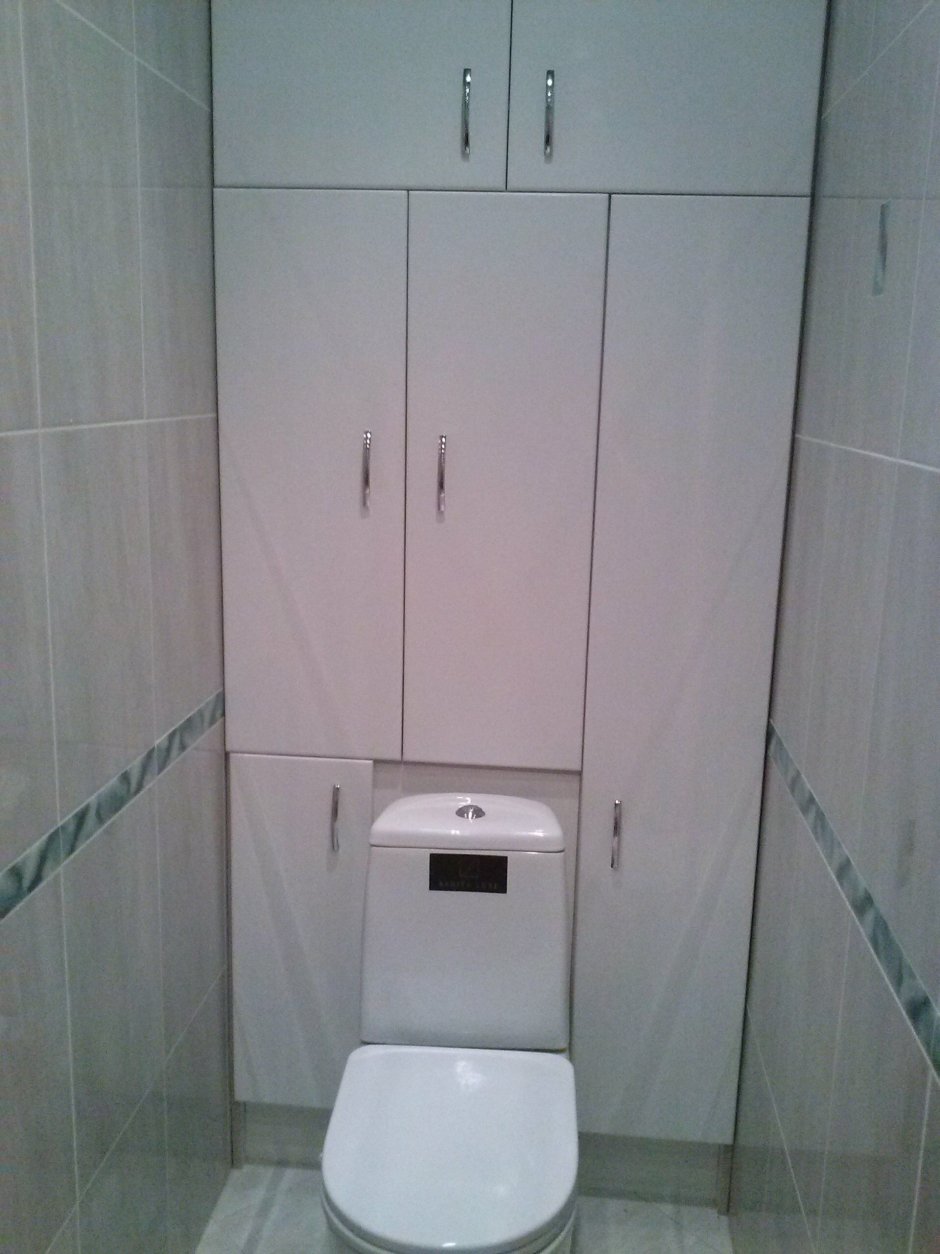Дизайн туалета в квартире со шкафчиком