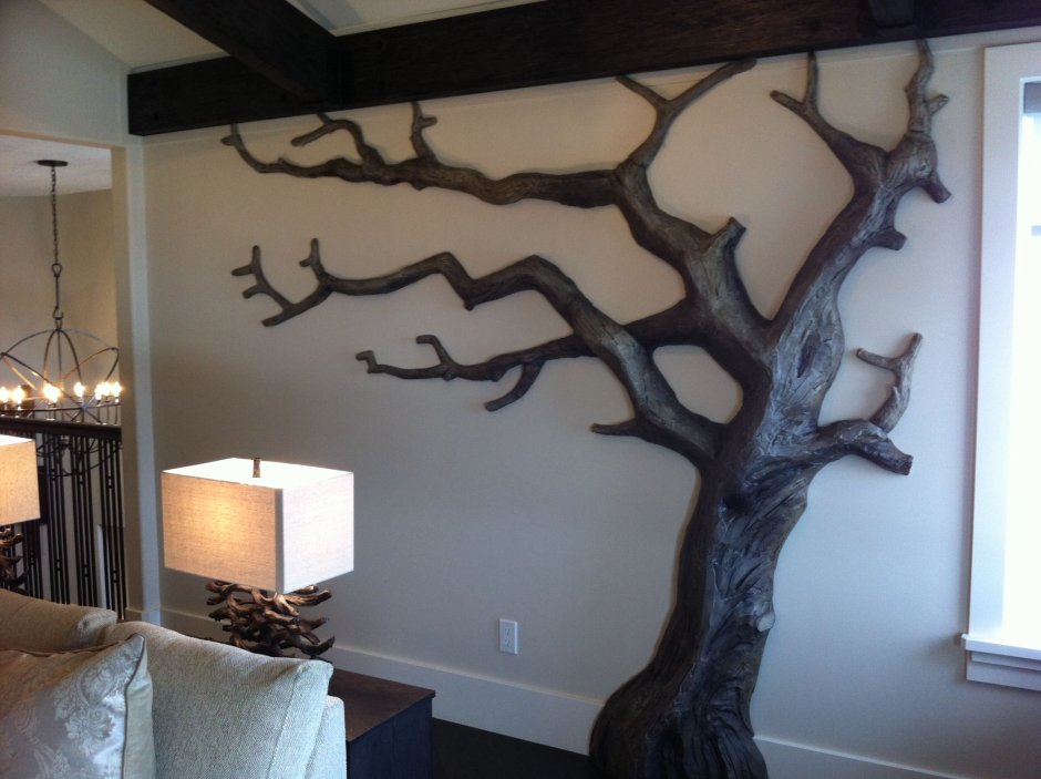 Дерево на стене