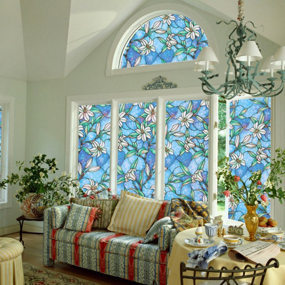 Витражные окна в интерьере