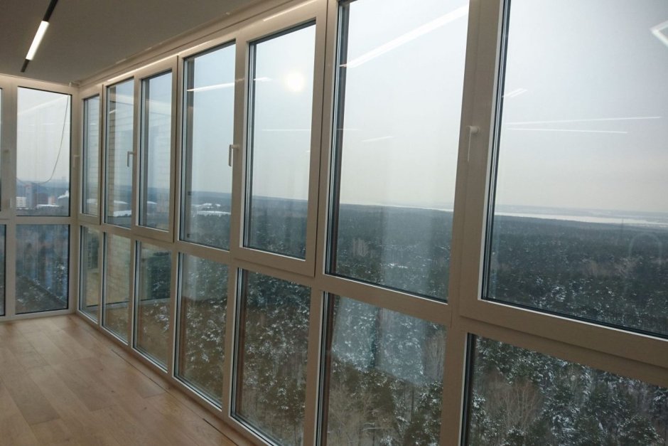 Штакузит Безрамное остекление