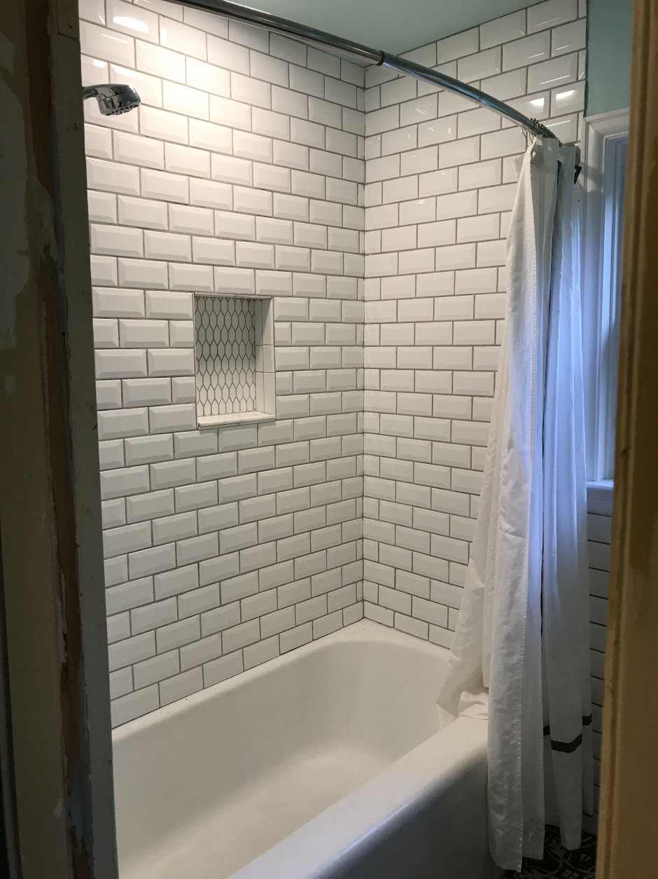 Душевая из плитки под кирпич