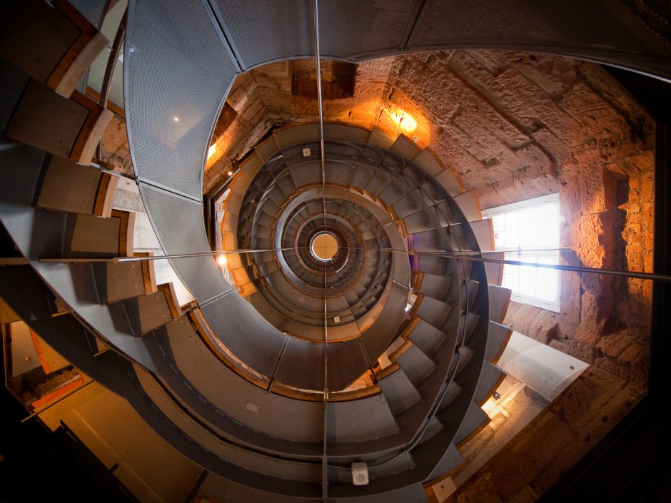 Невьянская башня винтовая лестница