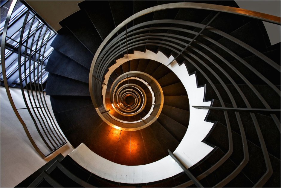 Кельнский собор винтовые лестницы