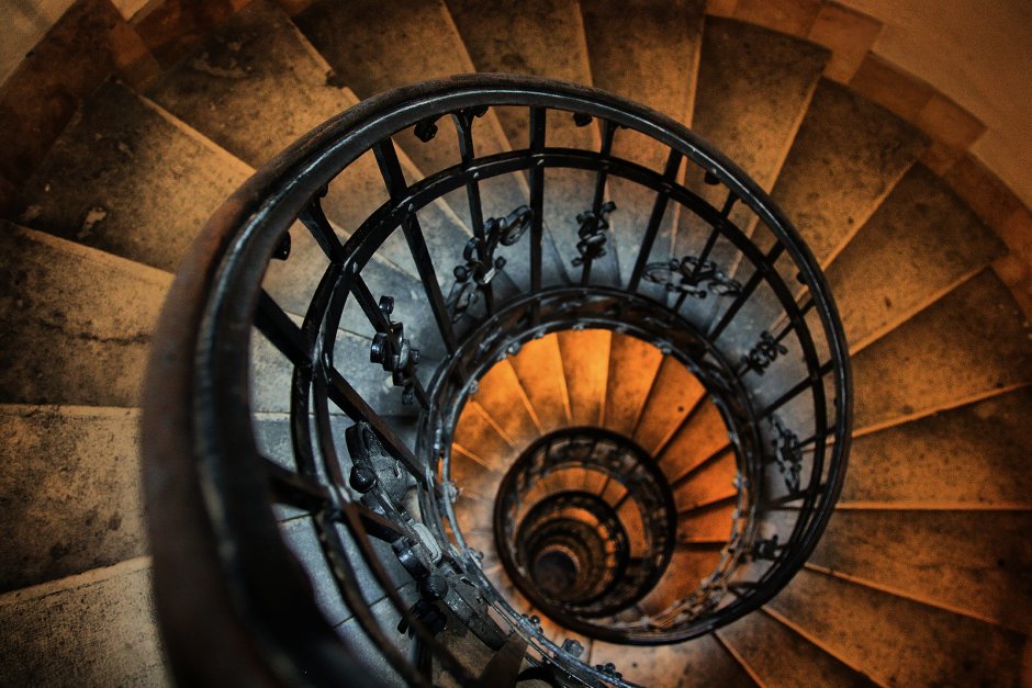 Винтовая лестница вид сверху