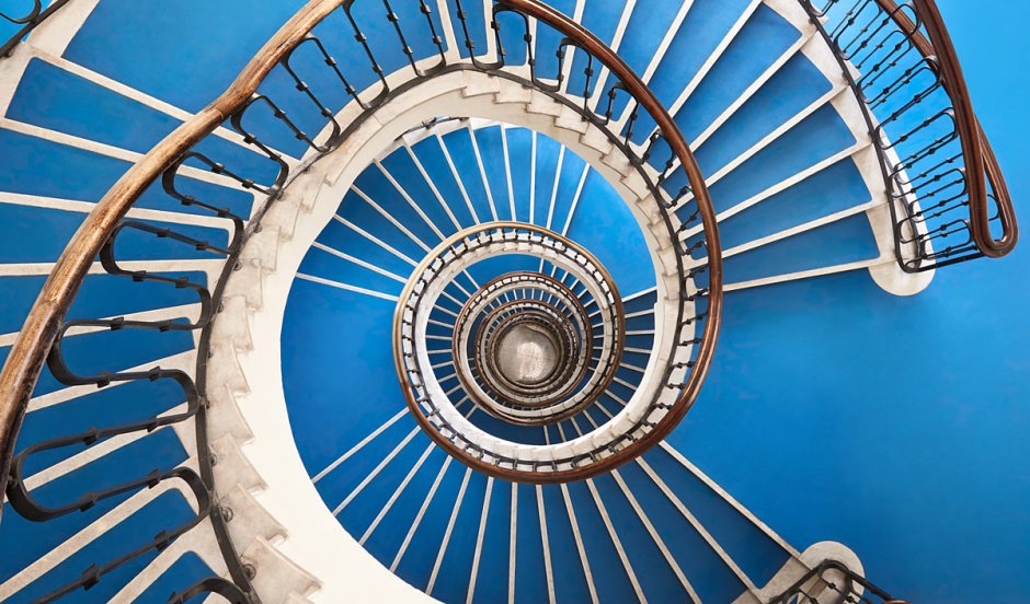 Винтовая лестница вид сверху