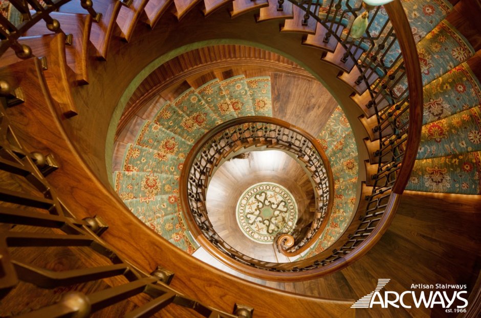 Винтовая лестница МЭИ Лефортово