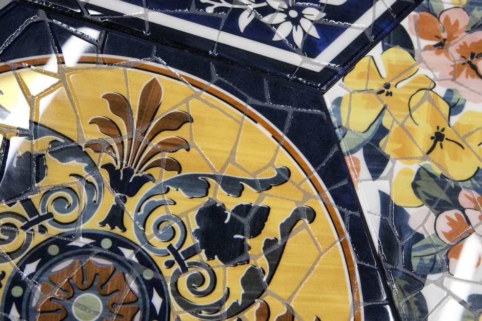 Панно из мозаики на пол