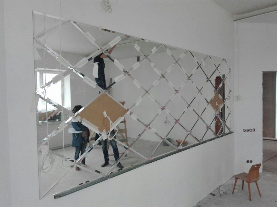 Самоклеющиеся зеркальные панели для стен