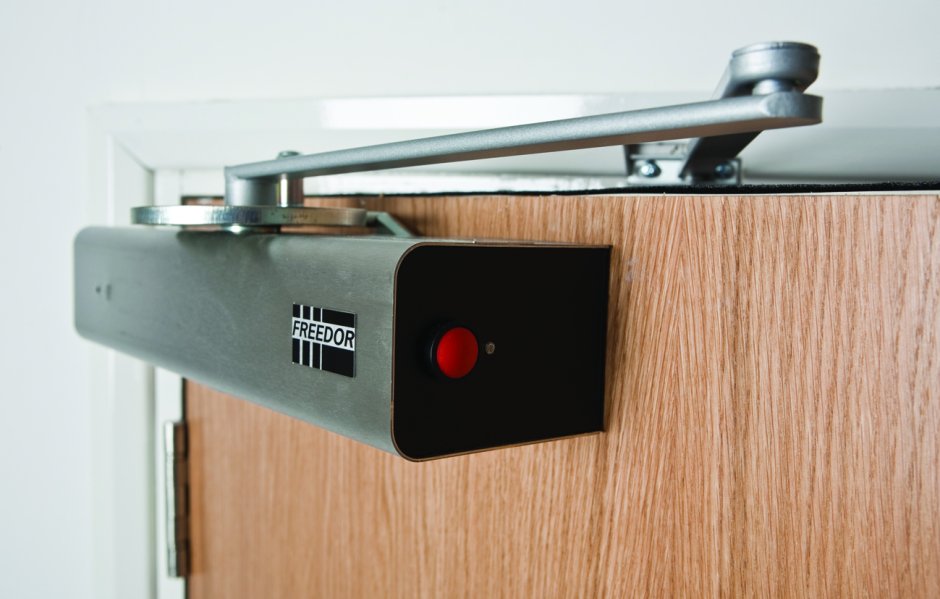 Доводчик 90 градусов