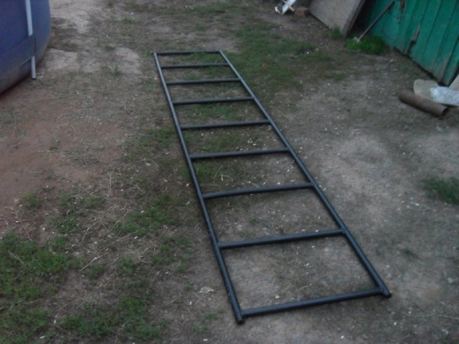 Телескопическая чердачная лестница