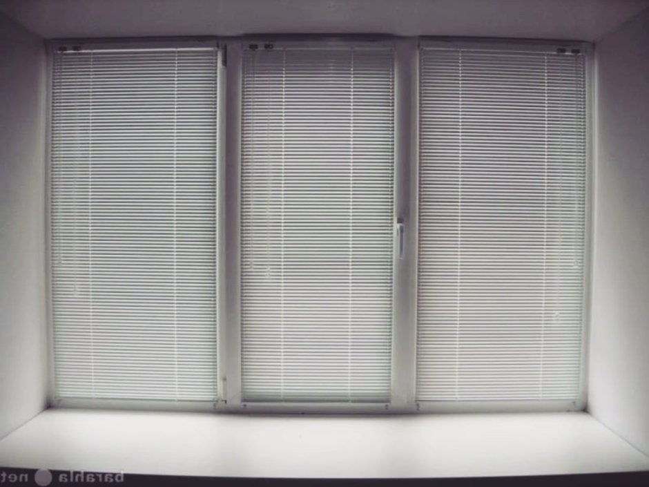 Жалюзи темные