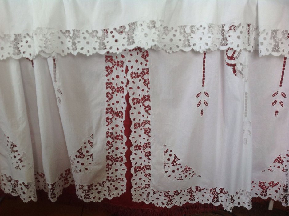 Шторы в деревянном доме