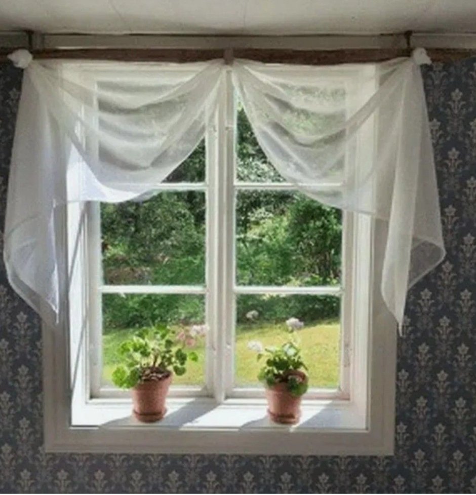 Окно в деревне