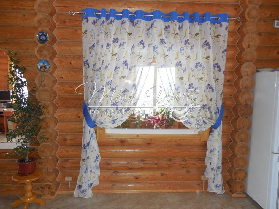 Шторы в деревенском доме