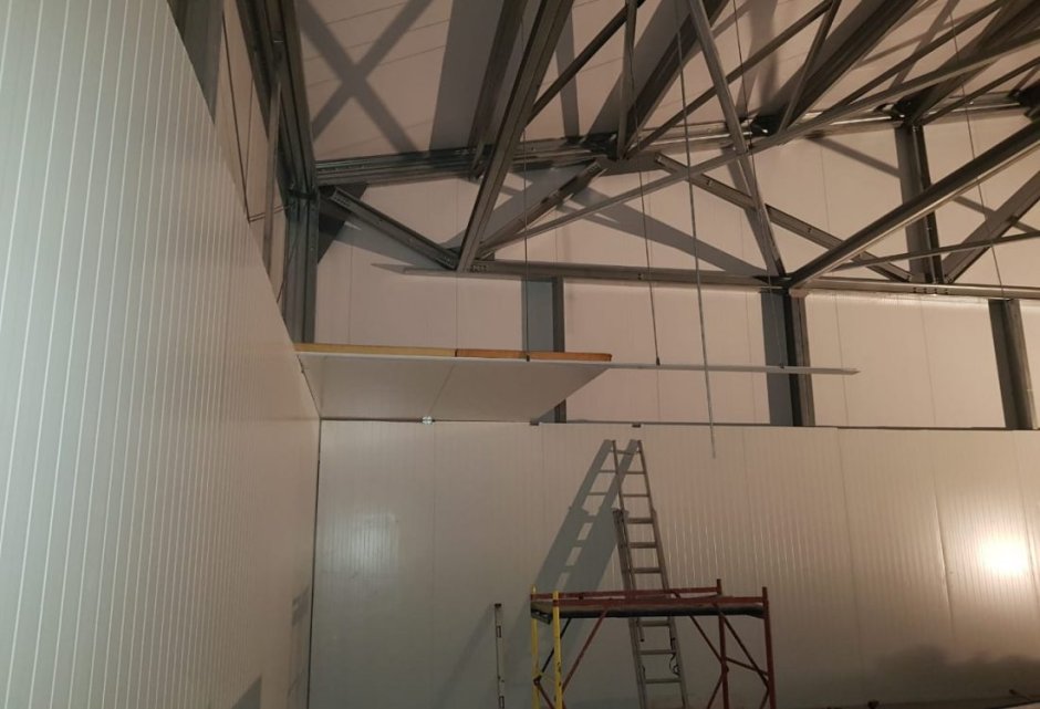 Система подвесов для сэндвич панелей