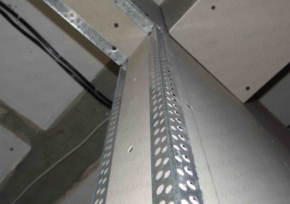 Уголок перфорированный оцинкованный 25х25 Кнауф