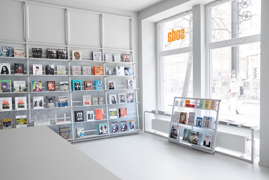 Композиция из полок