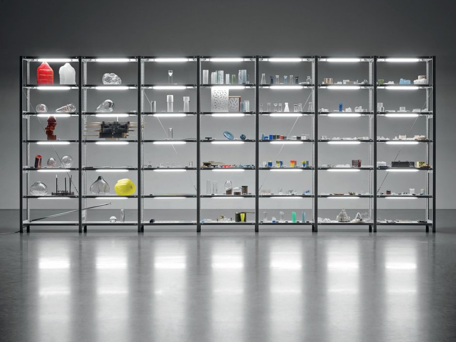 Стеллаж для выставки