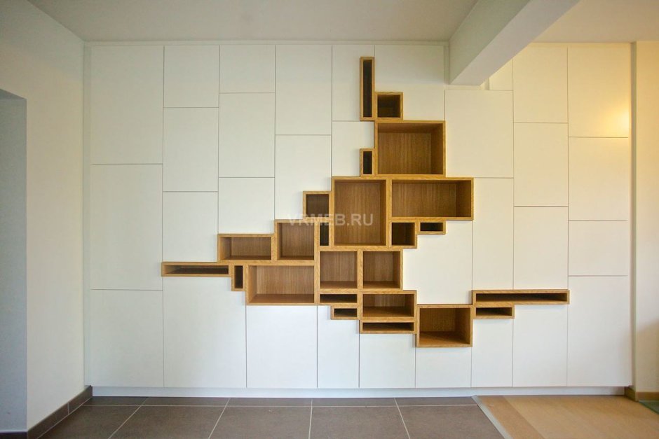 Подсветка стеллажей в магазине