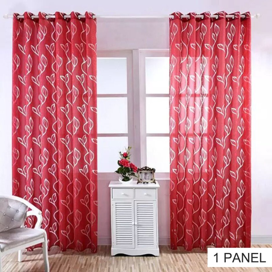 Красная тюль в интерьере