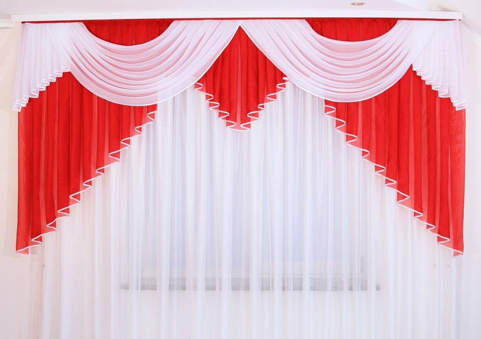 Бордовая тюль