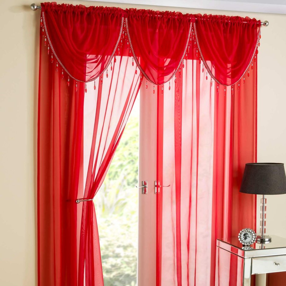 Красная вуаль