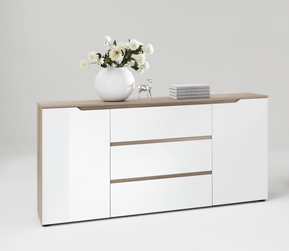 Шкаф в спальню с комодом и телевизором