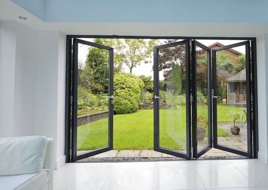 Панорамные окна со створками