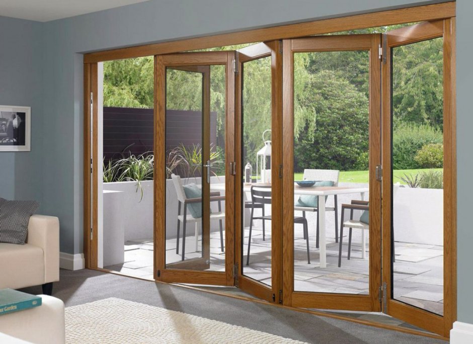 Портальные двери Рехау