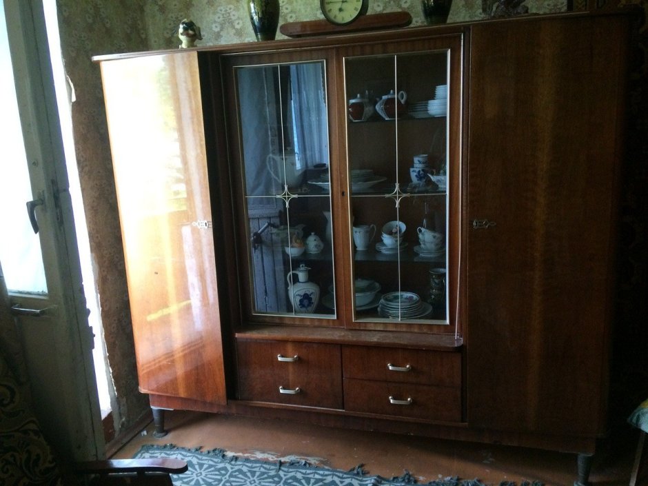 Шкаф Хельга 20