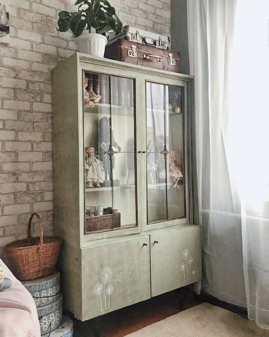 Перекраска Советской стенки