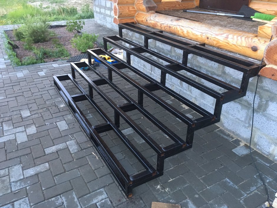 Полимерпесчаная плитка отмостка