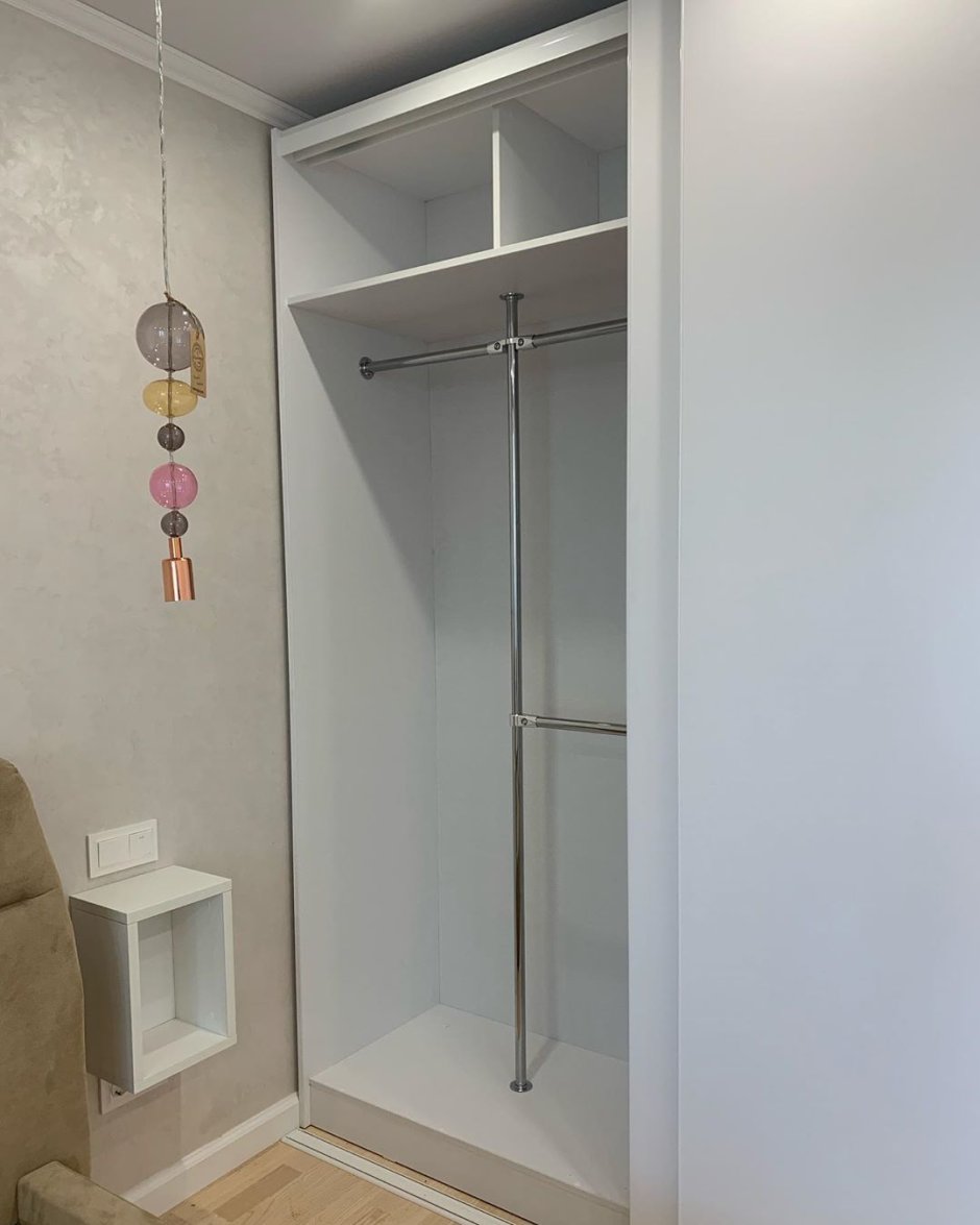 Шкаф без дверок