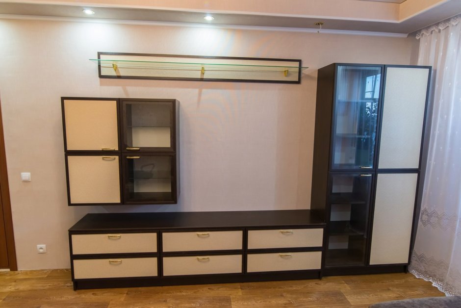 Шкаф купе с комодом и зеркалом в прихожую