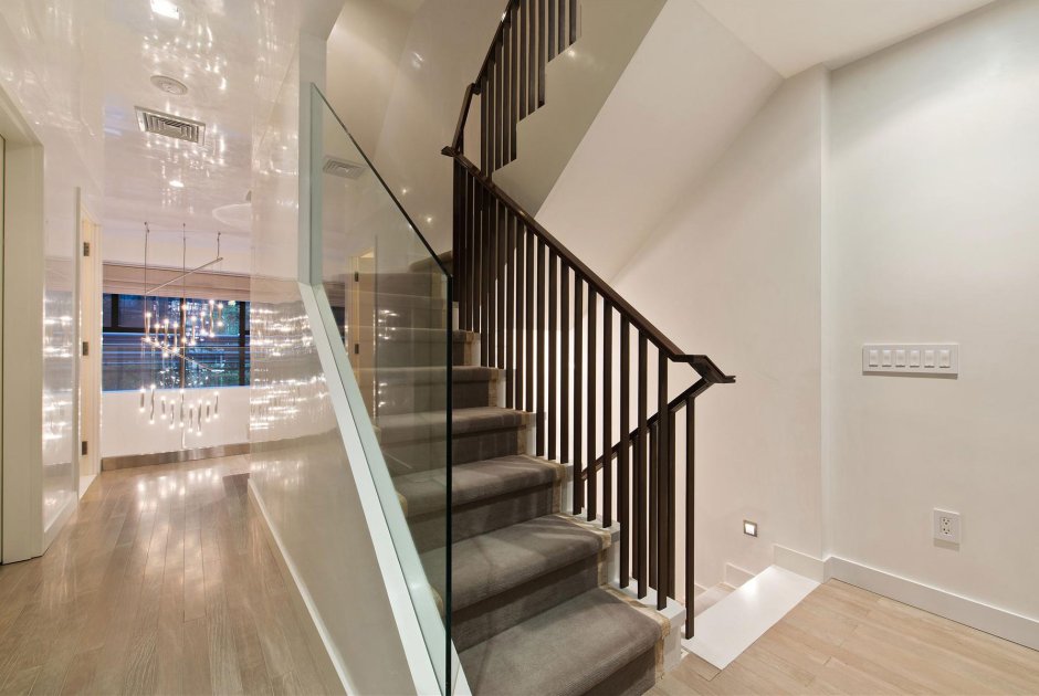 Лестница в таунхаусе