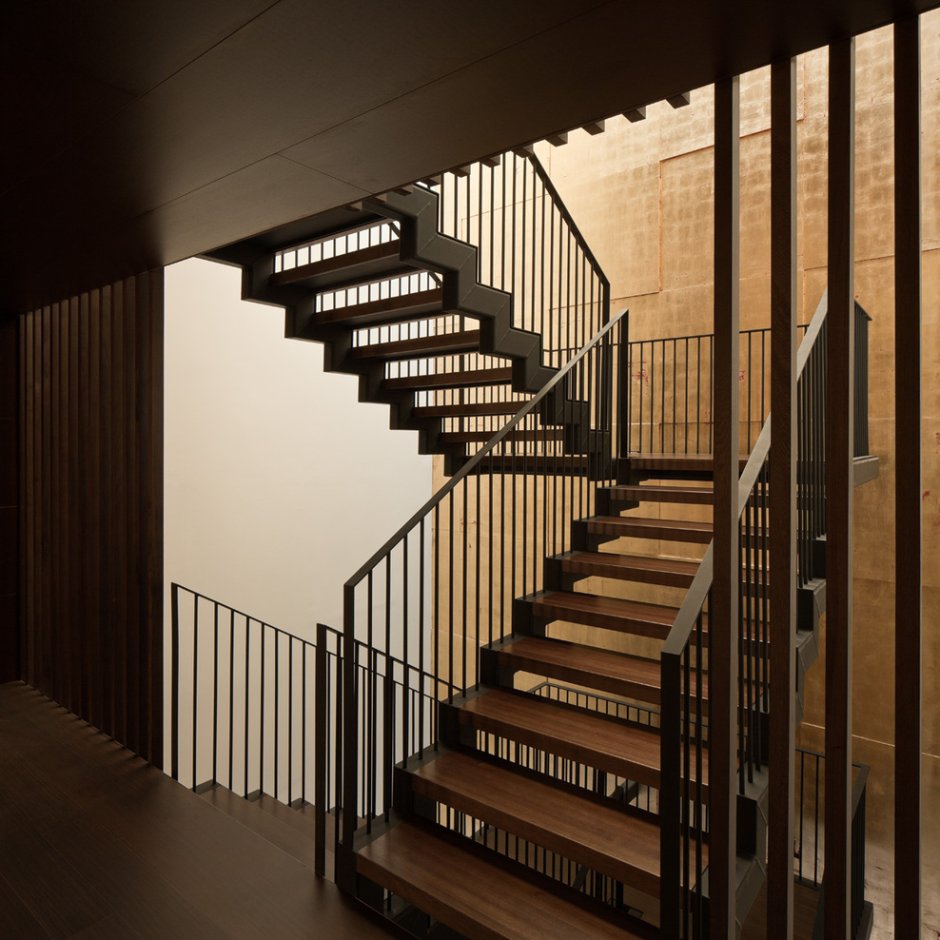 Лестница в таунхаусе