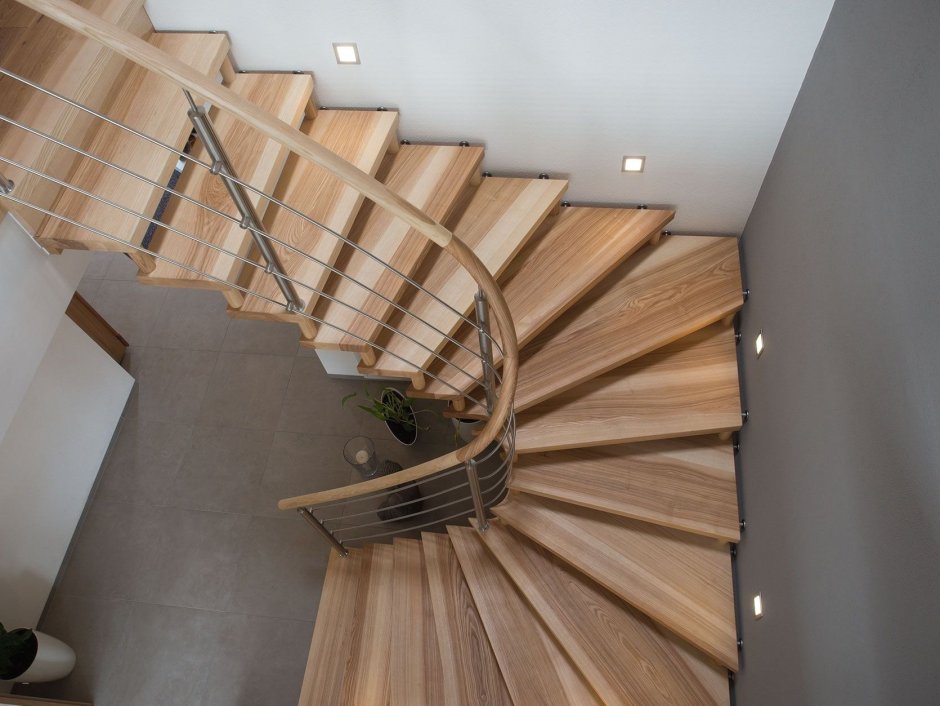 Ограждения для лестницы в таунхаус