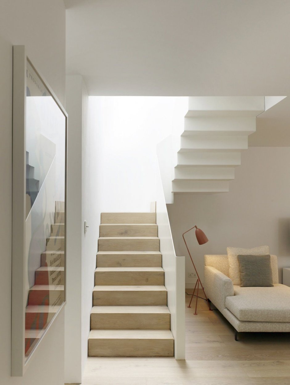 Лестница в таунхаусе