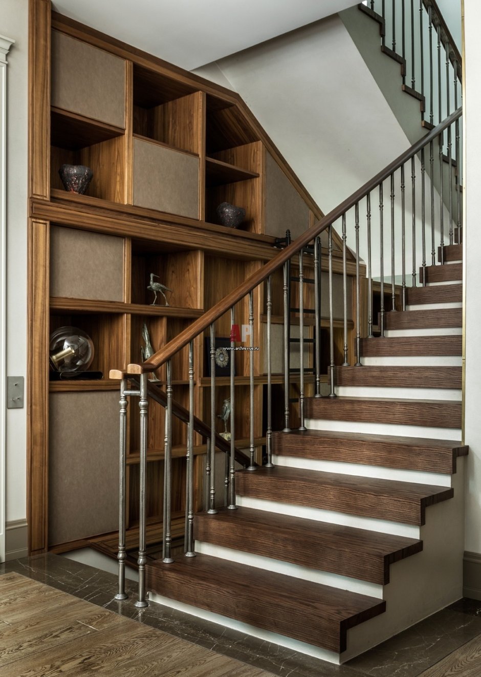 Лестницы в таунхаусах ковка