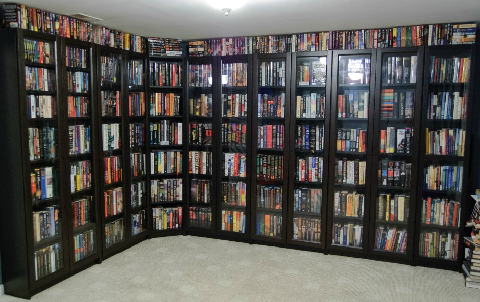 Шкаф для миниатюрных книг