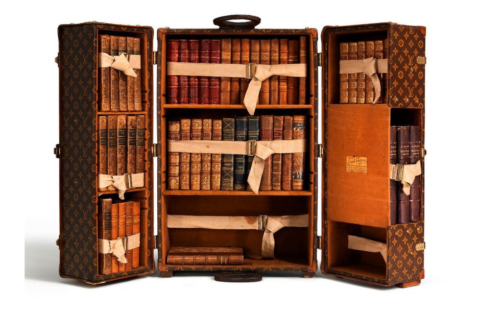 Стеллаж Билли икеа в интерьере