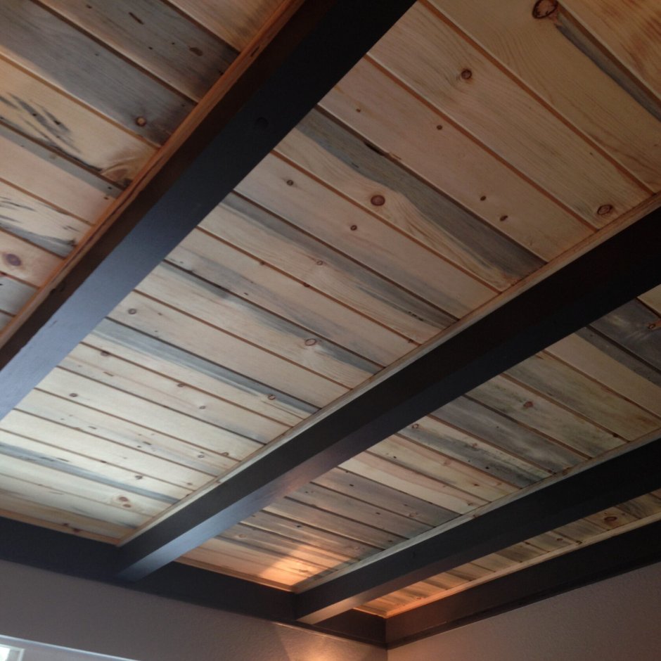 Потолок из досок