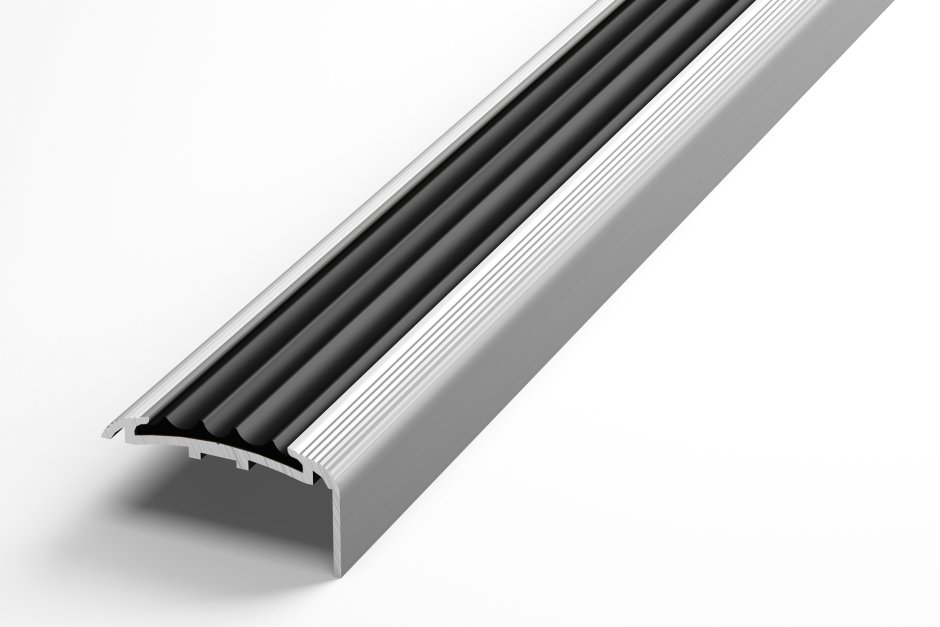 Алюминиевый порожек в4