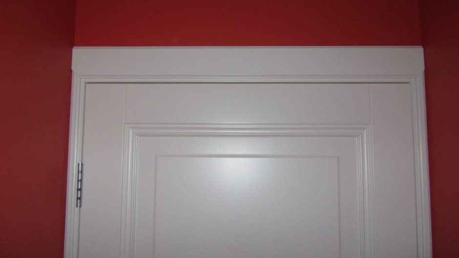 Двери с узкими наличниками