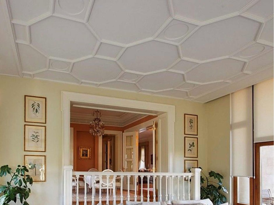 Лепнина на потолке в интерьере