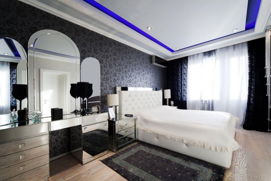 Сиреневые стены на кухне