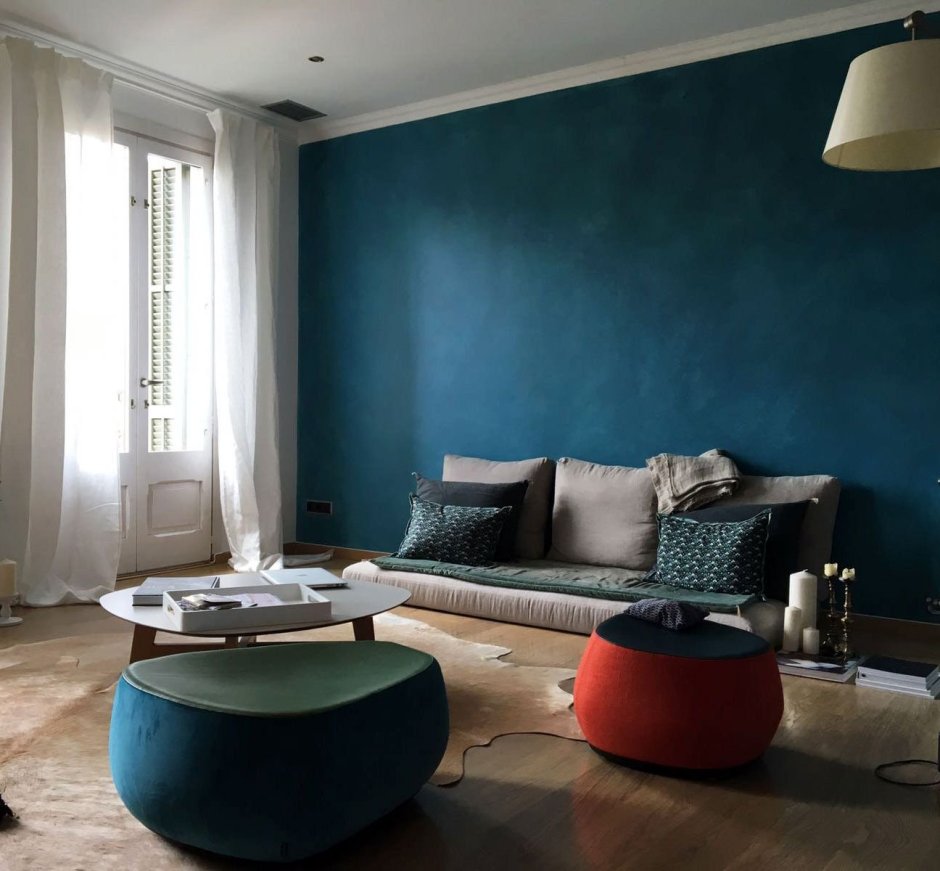 Синяя краска для стен