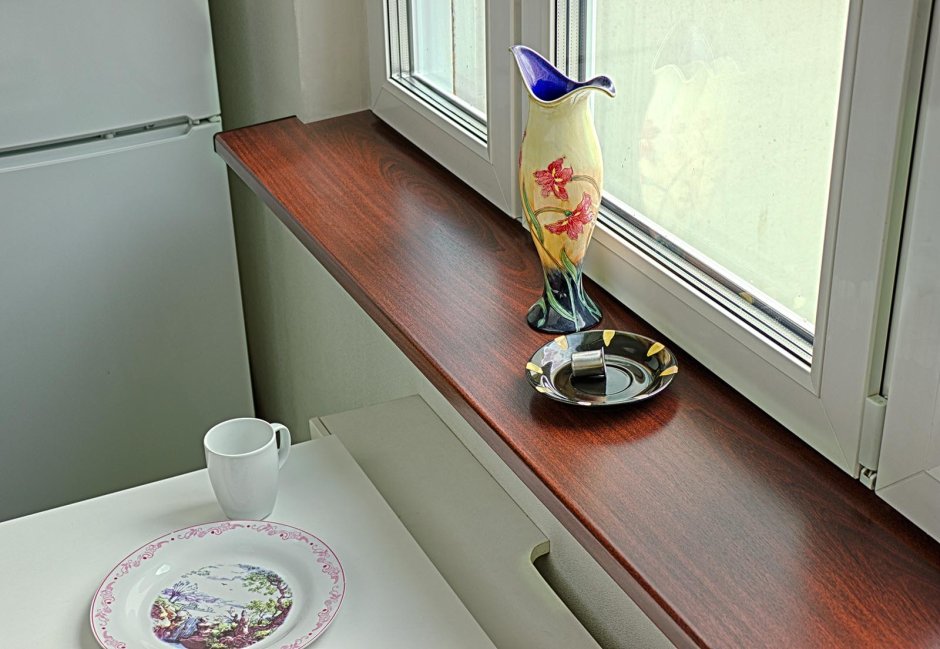 Подоконники Moeller махагон