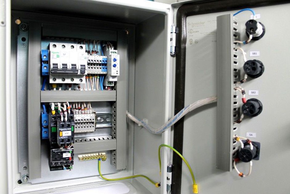 Ящик силовой ЯРП-100а ip54